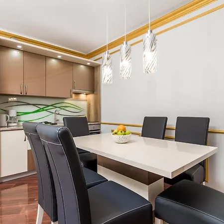 Apartmán All For You - With A Swimming Pool
