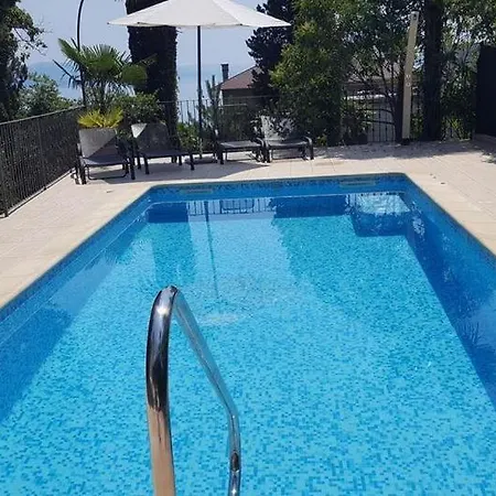 Apartmán All For You - With A Swimming Pool