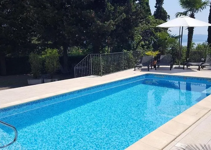 All For You - With A Swimming Pool Apartment *